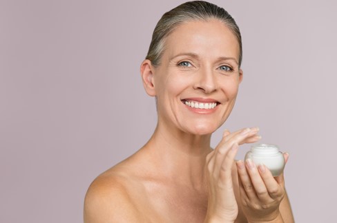 Η φροντίδα του δέρματος στην εμμηνόπαυση